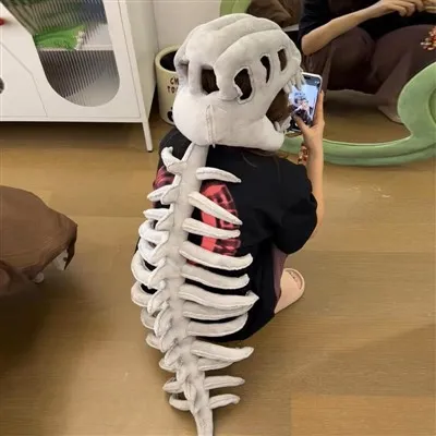 Kostur dinosaura za Noć vještica